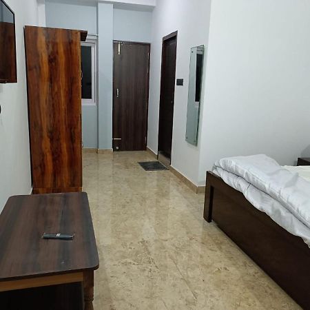 Shivalik Residency - Hotel & Banquet Hall Bāra Banki Eksteriør billede