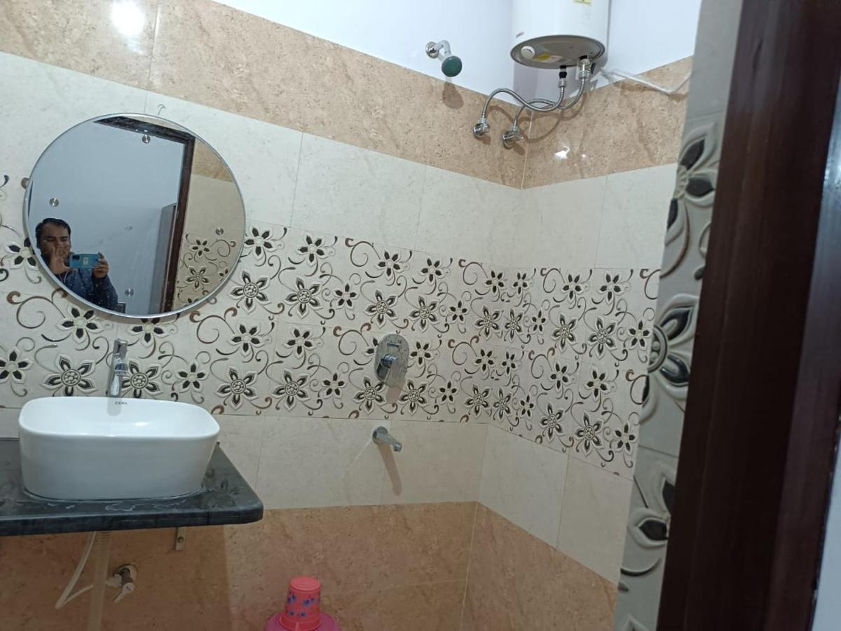 Shivalik Residency - Hotel & Banquet Hall Bāra Banki Eksteriør billede