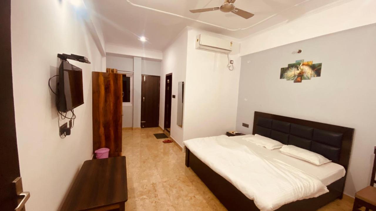 Shivalik Residency - Hotel & Banquet Hall Bāra Banki Eksteriør billede